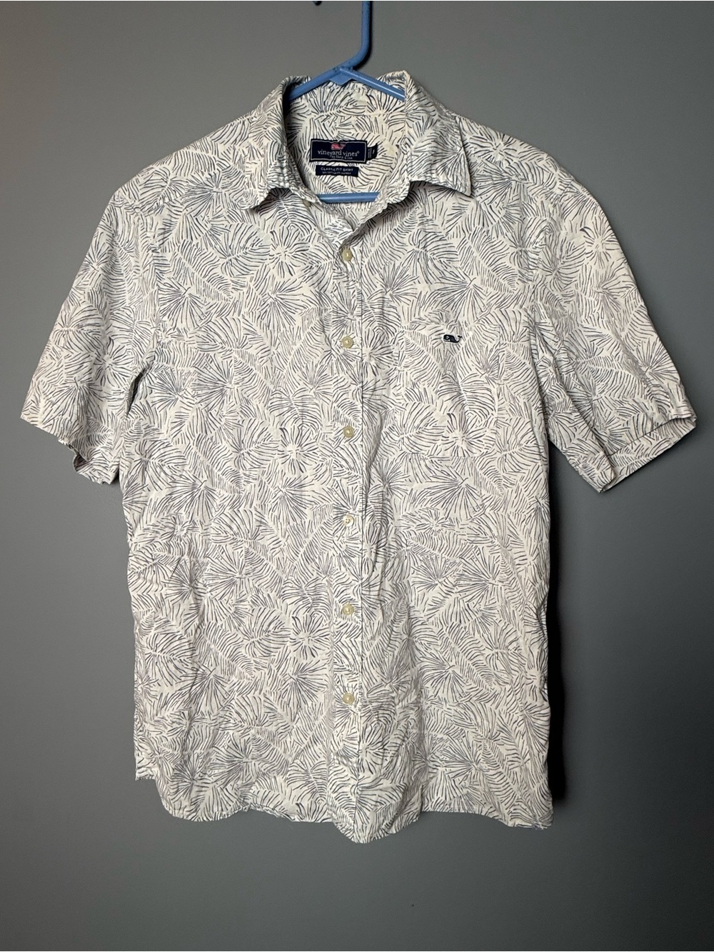 Vineyard Vines Classic Fit Palm Print Button-Down Shirt – Men’s Size Medium